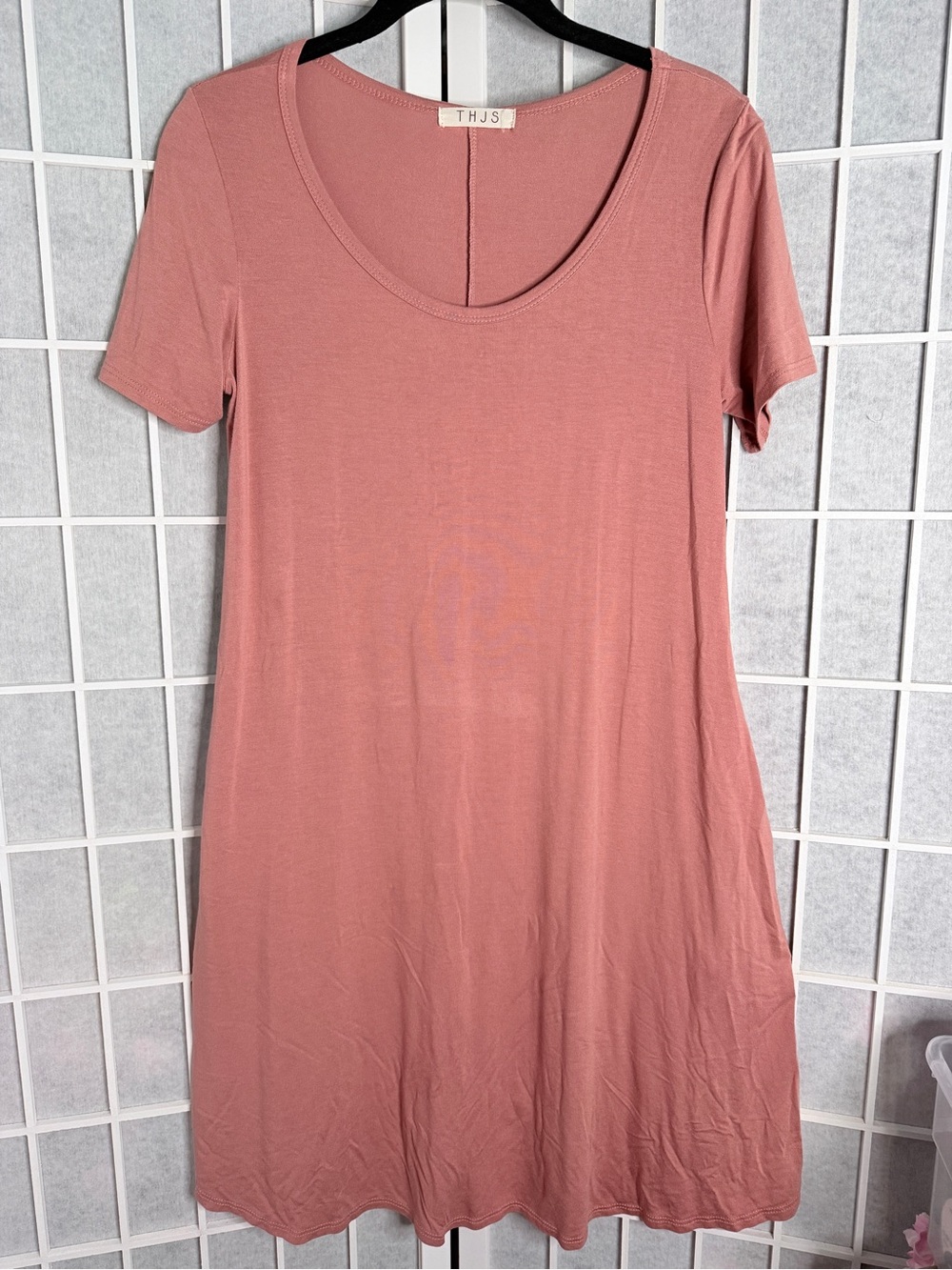 Women's Dusty Rose Short-Sleeve Scoop Neck dress